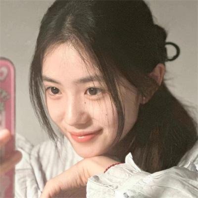 拳头在哭泣